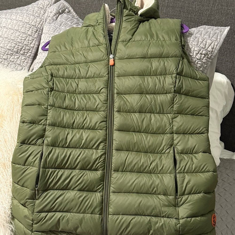 SAVE THE DUCK Olive puffer vest